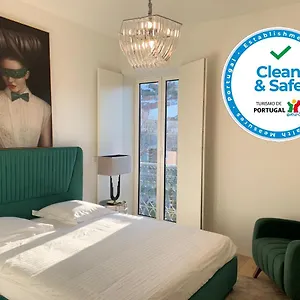 New!! Luxury Avenida Da Liberdade Flat- With Rooftop And Pool Apartment