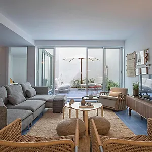 Appartamento Piso Azul Premium In Bairro Alto By Lovelystay, Lisbona